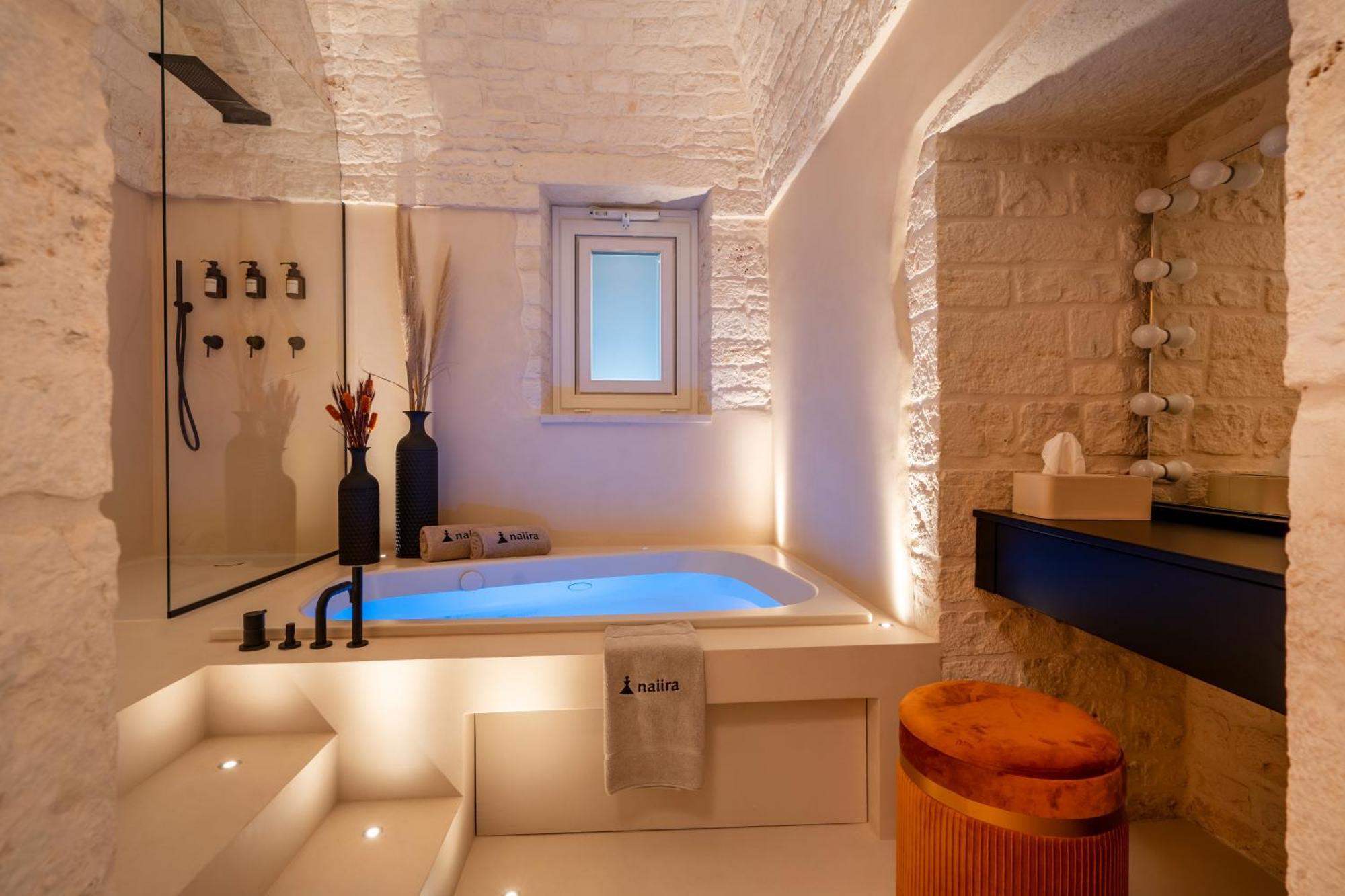 Naiira Luxury Trullo - Jacuzzi And Patio Apartment Alberobello Exterior photo