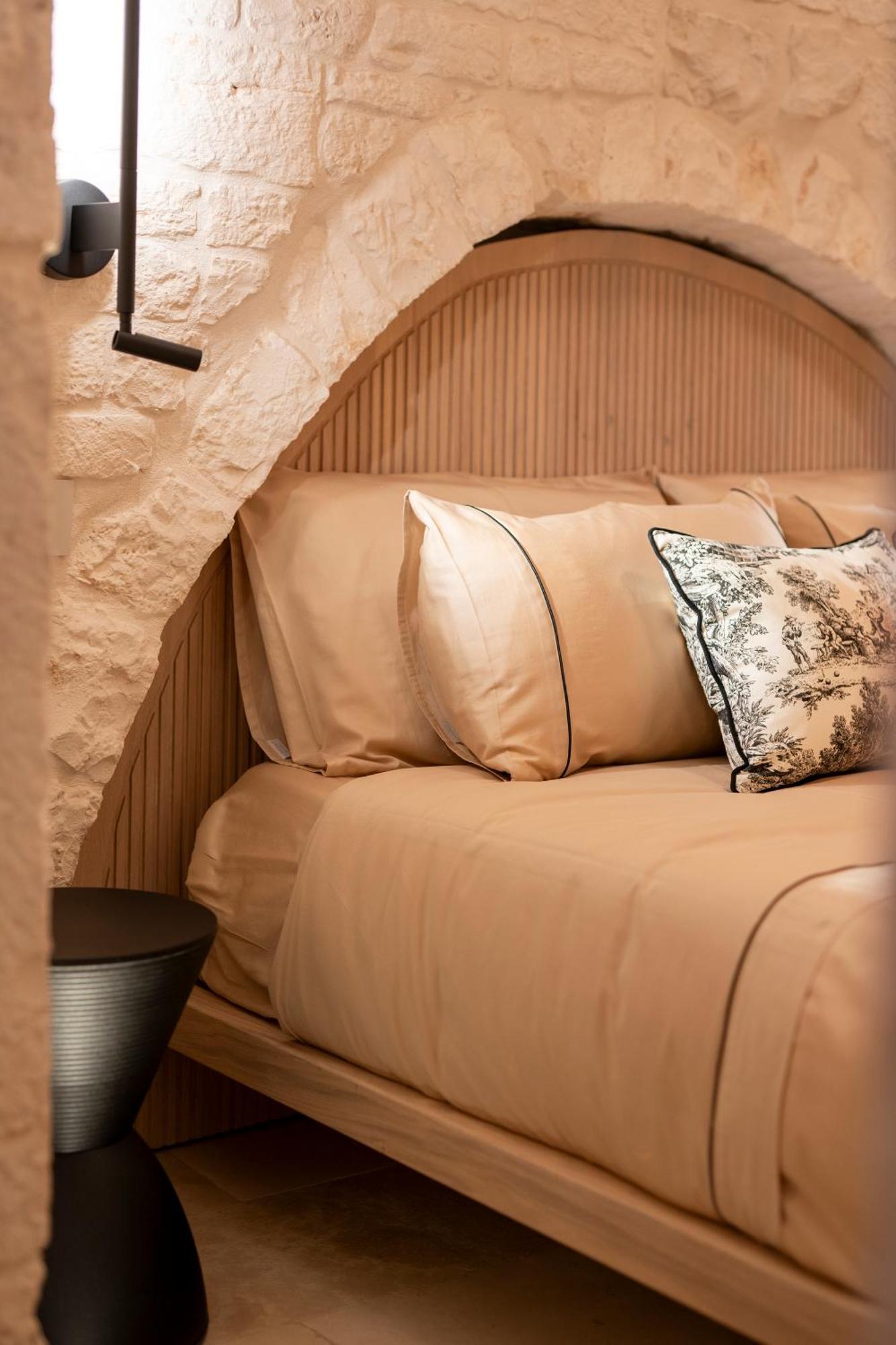 Naiira Luxury Trullo - Jacuzzi And Patio Apartment Alberobello Exterior photo