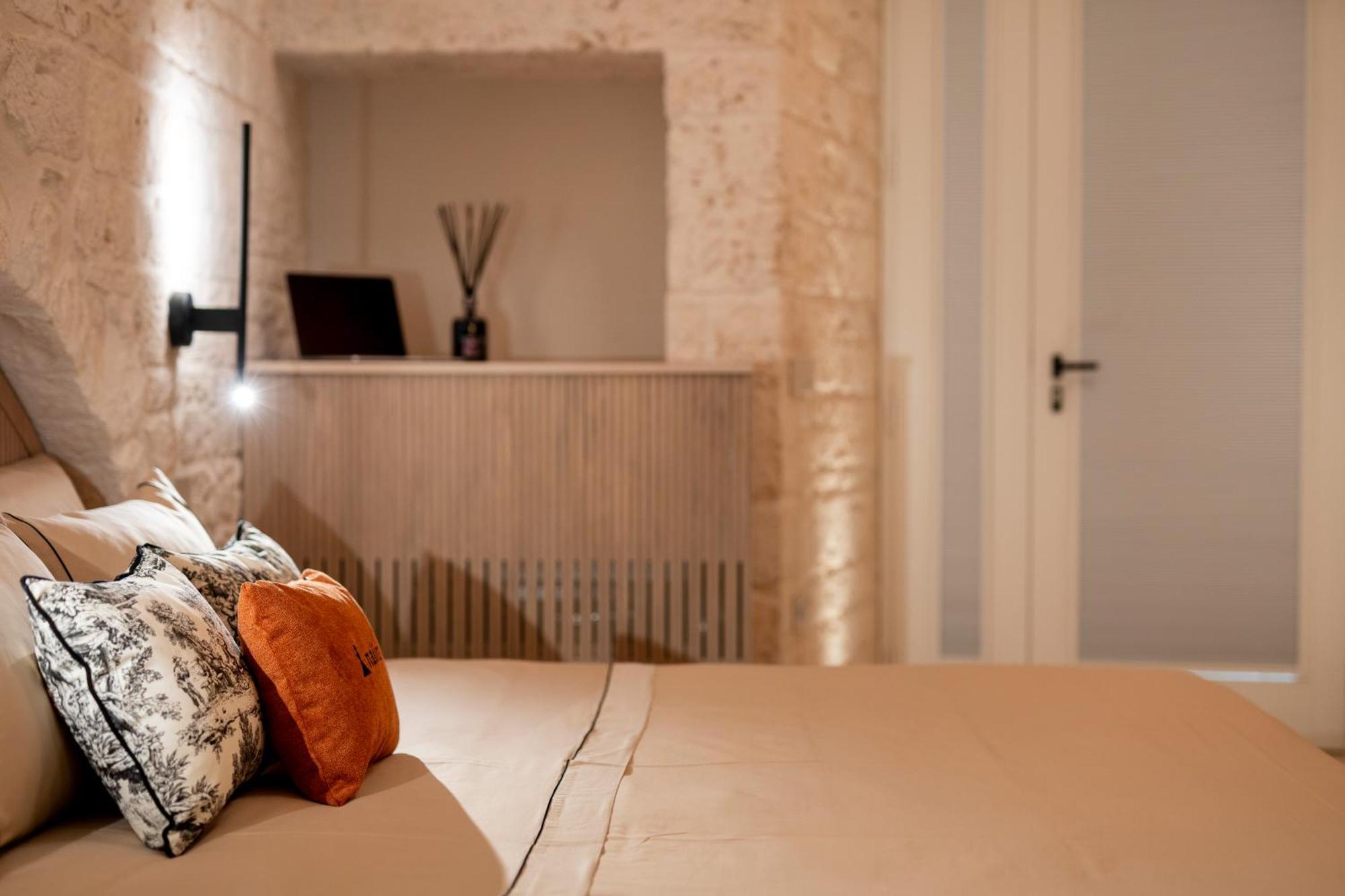 Naiira Luxury Trullo - Jacuzzi And Patio Apartment Alberobello Exterior photo