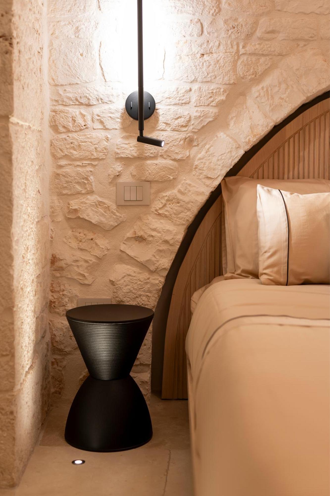 Naiira Luxury Trullo - Jacuzzi And Patio Apartment Alberobello Exterior photo