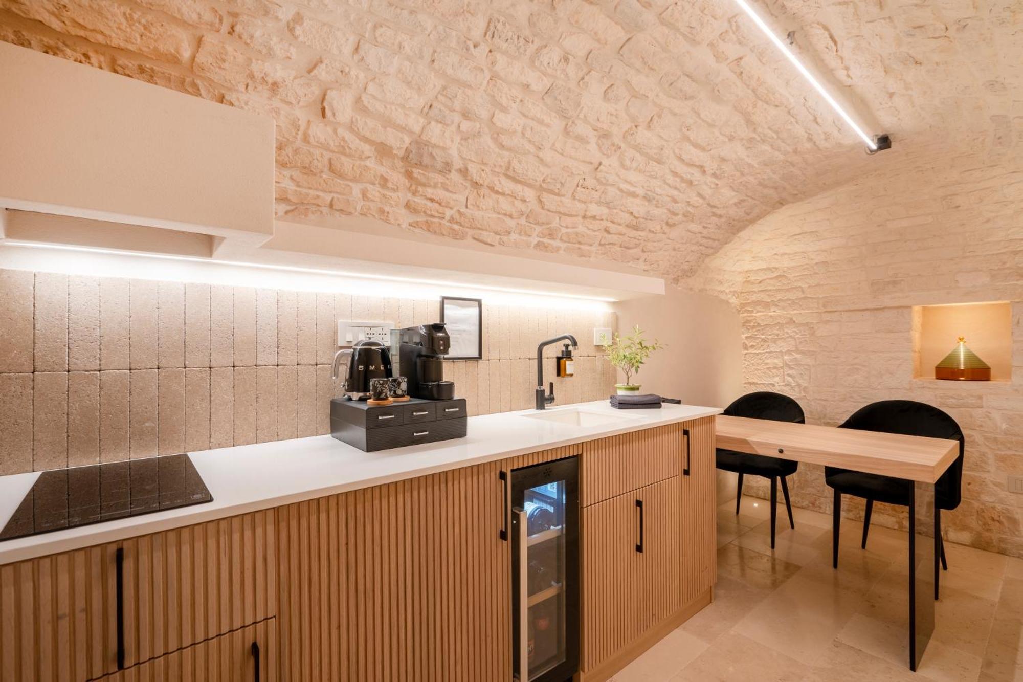 Naiira Luxury Trullo - Jacuzzi And Patio Apartment Alberobello Exterior photo